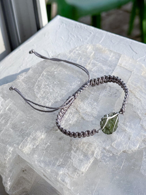 Moldavite Bracelet, Chlum, 0.9g, Silver Nylon Cord