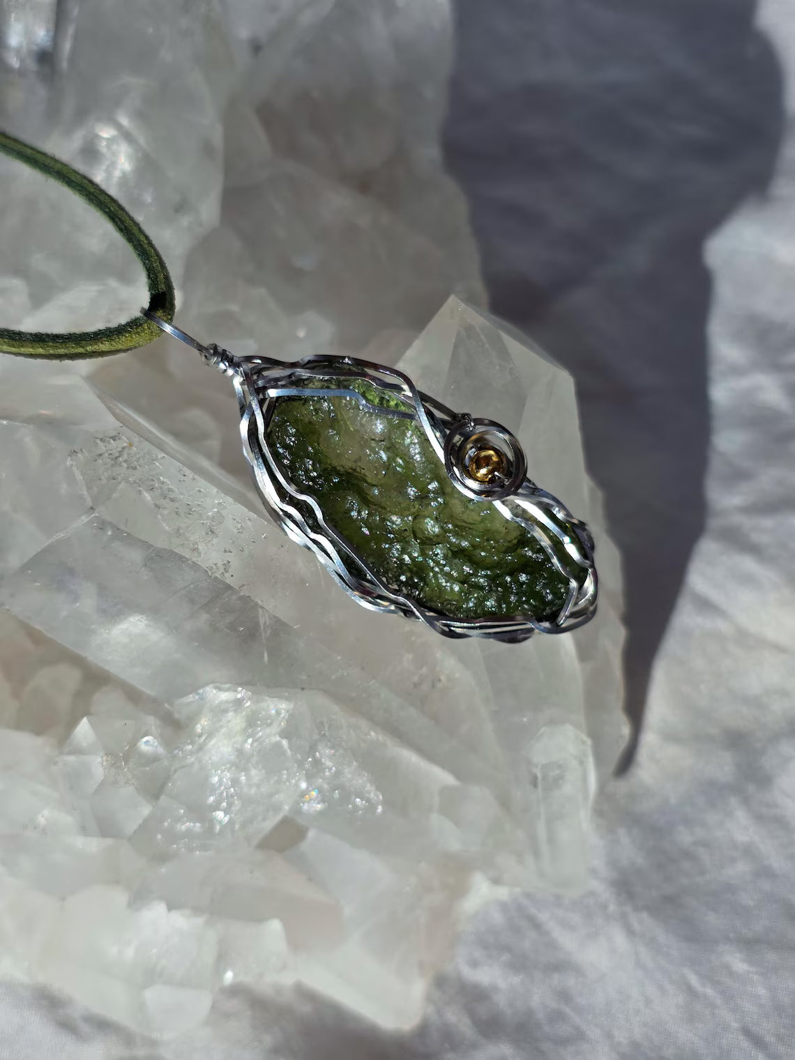 Raw Moldavite Pendant, Maruškovo Pole, 2.20g