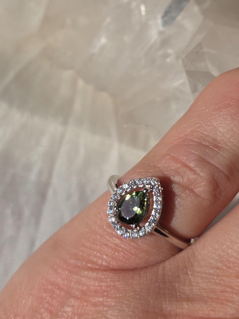 Pear-Cut Faceted Moldavite Ring, Chlum, 0.45g