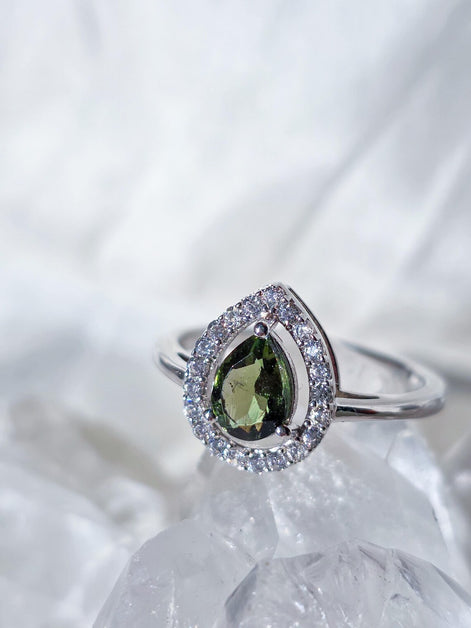 Pear-Cut Faceted Moldavite Ring, Chlum, 0.45g