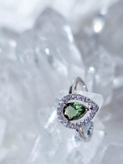 Pear-Cut Faceted Moldavite Ring, Chlum, 0.45g