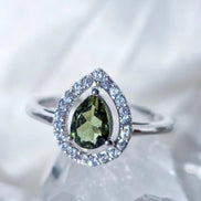 Pear-Cut Faceted Moldavite Ring, Chlum, 0.45g