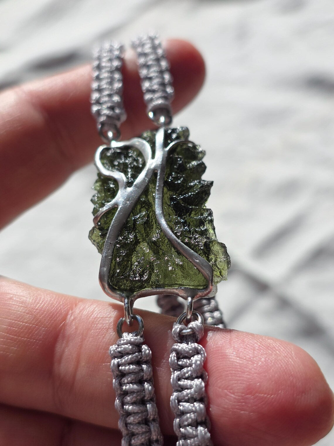 Moldavite Bracelet, Parýz, 7.29g, Gray Braided Cord