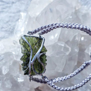 Moldavite Bracelet, Parýz, 7.29g, Gray Braided Cord