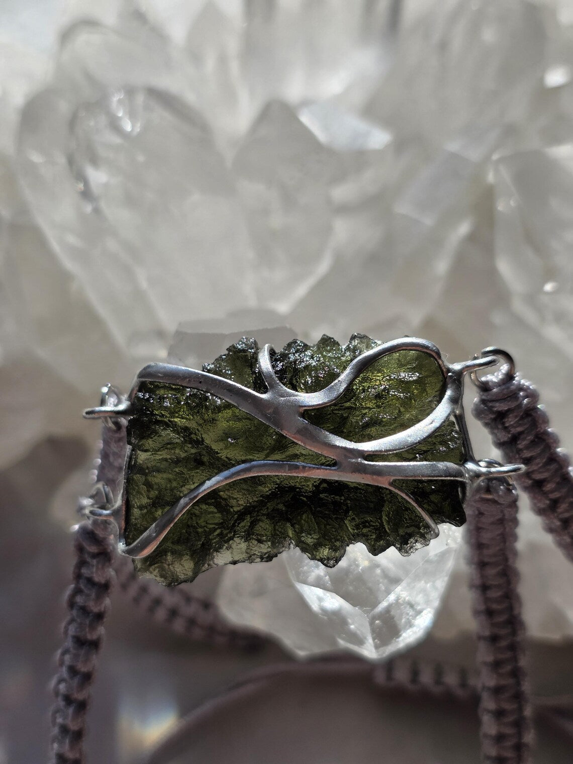 Moldavite Bracelet, Parýz, 7.29g, Gray Braided Cord
