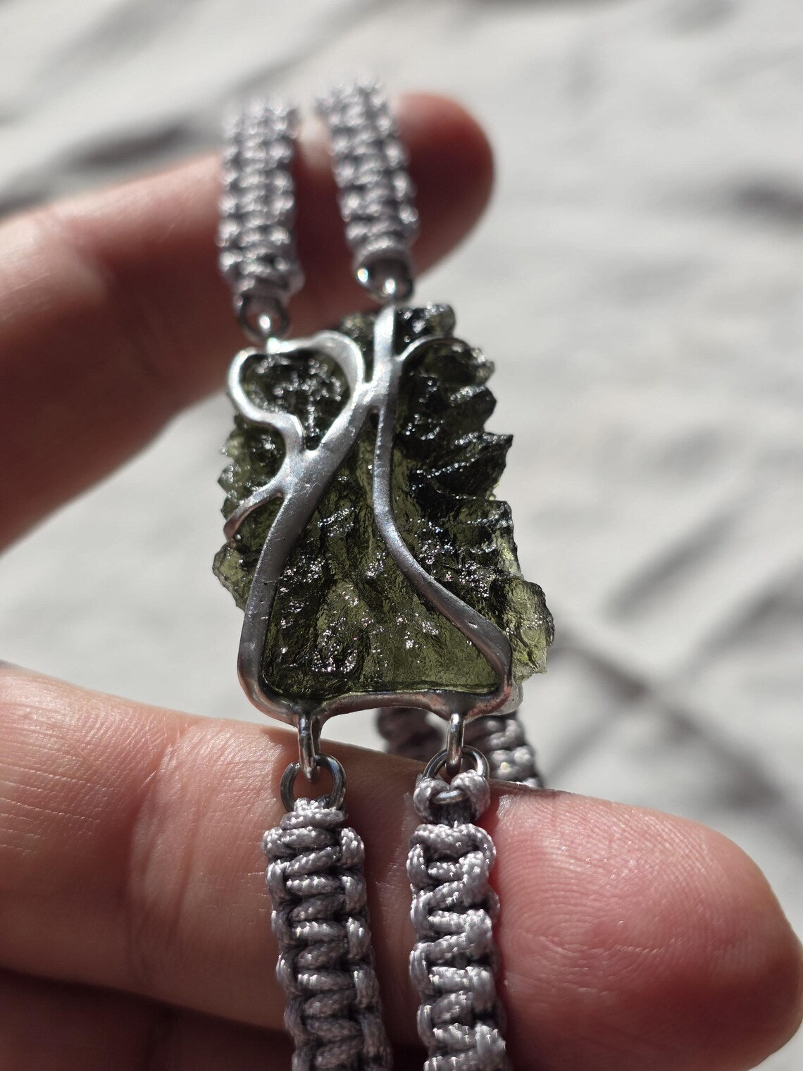 Moldavite Bracelet, Parýz, 7.29g, Gray Braided Cord