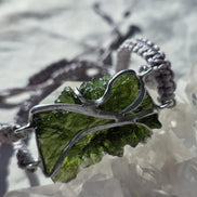 Moldavite Bracelet, Parýz, 7.29g, Gray Braided Cord