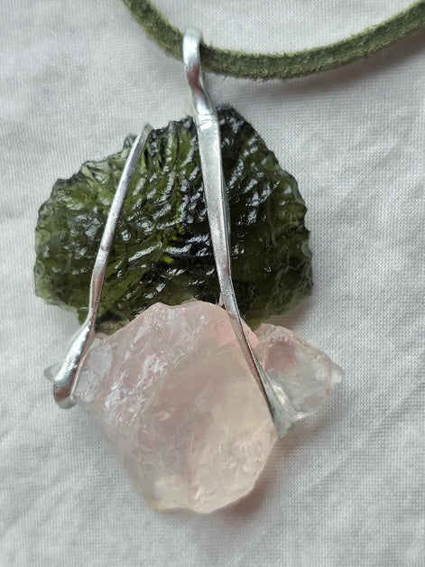 Elegant Moldavite & Rose Quartz Pendant, Ločenice, 2.28g