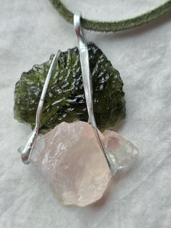 Elegant Moldavite & Rose Quartz Pendant, Ločenice, 2.28g