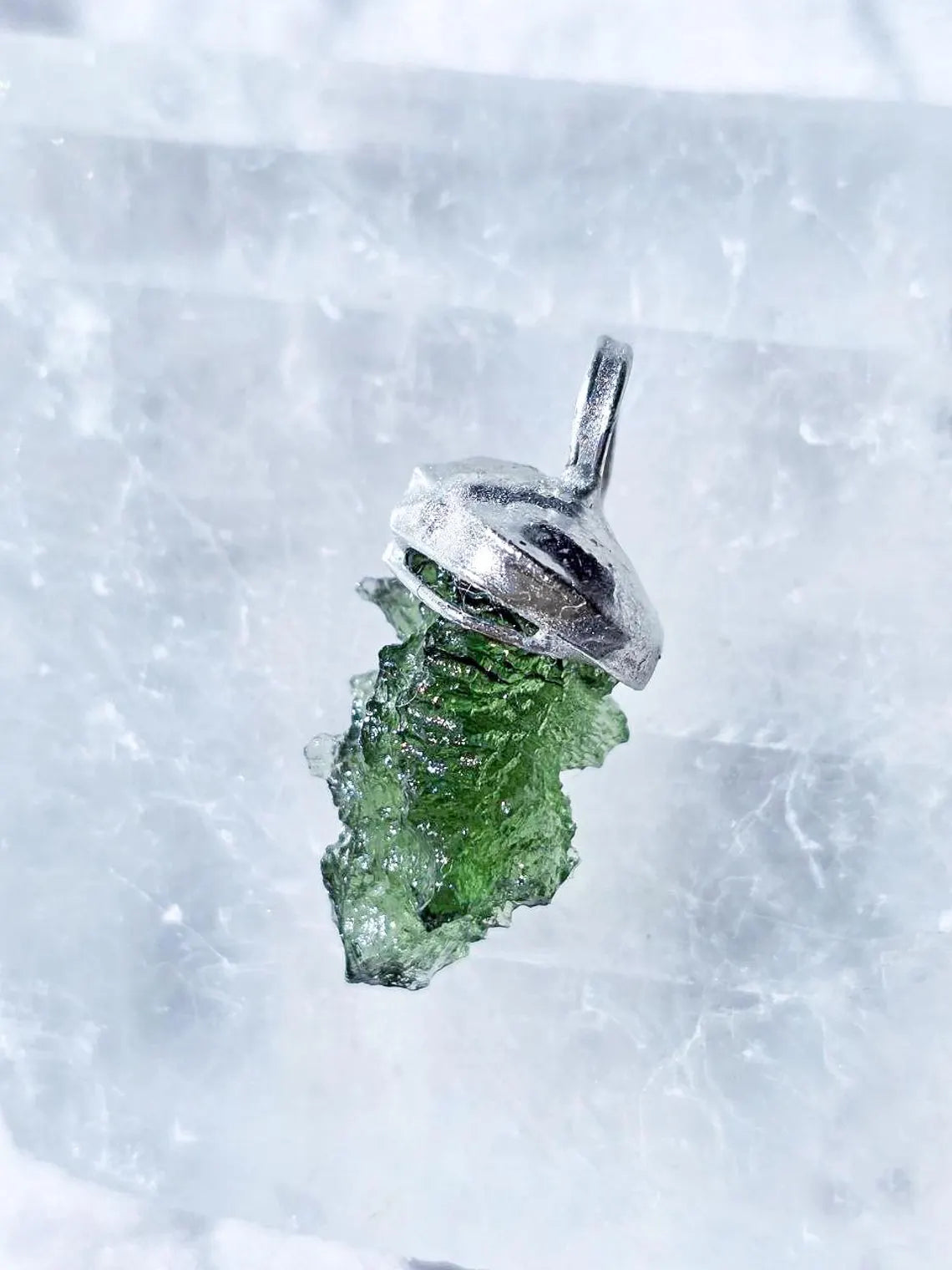 Hedgehog Moldavite Pendant, Nesměň, 1.67g
