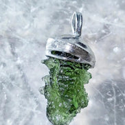 Hedgehog Moldavite Pendant, Nesměň, 1.67g