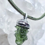 Hedgehog Moldavite Pendant, Nesměň, 1.67g