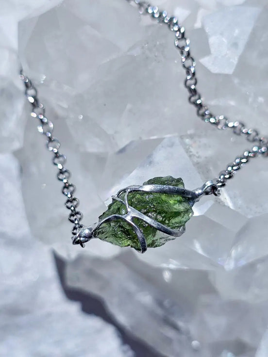 Elegant Moldavite Bracelet, Chlum, 0.8g