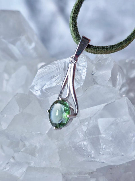 Diamond Cut Moldavite Pendant, Chlum, 0.4g