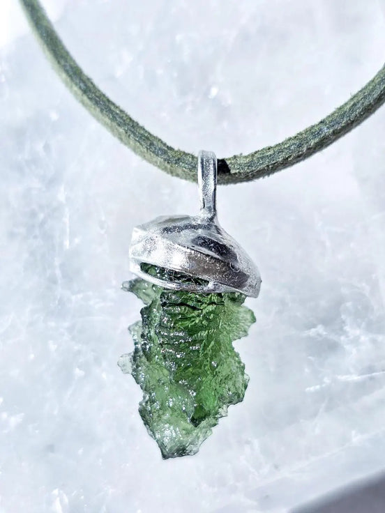 Hedgehog Moldavite Pendant, Nesměň, 1.67g