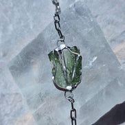 Moldavite Rhodium Brass Bracelet, Marouškovo Pole, 0.83g