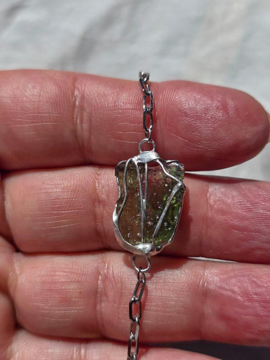 Moldavite Rhodium Brass Bracelet, Marouškovo Pole, 0.83g