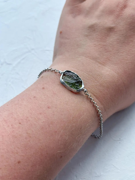 Elegant Moldavite Bracelet, Chlum, 0.8g