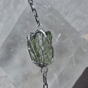 Moldavite Rhodium Brass Bracelet, Marouškovo Pole, 0.83g