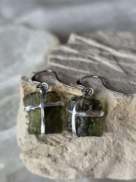 Raw Moldavite Earrings, Ločenice, 1.93g