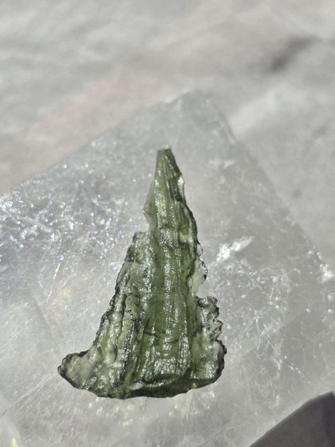 Elegant Moldavite Stone, Vrábče, 2.19g