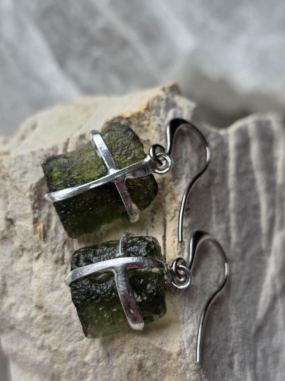 Raw Moldavite Earrings, Ločenice, 1.93g