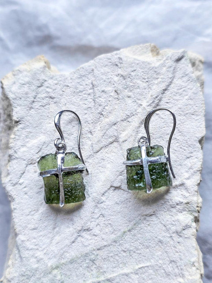 Raw Moldavite Earrings, Ločenice, 1.93g