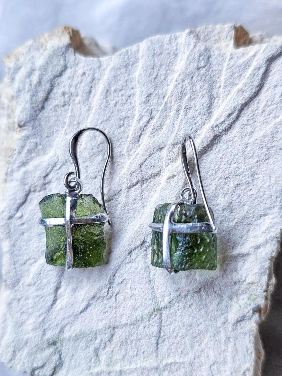 Raw Moldavite Earrings, Ločenice, 1.93g