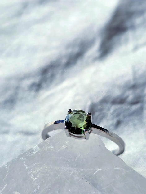 Faceted Moldavite Ring, Chlum, 0.25g