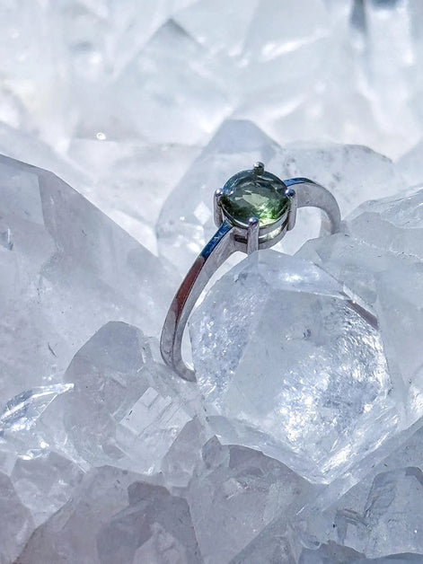 Faceted Moldavite Ring, Chlum, 0.25g