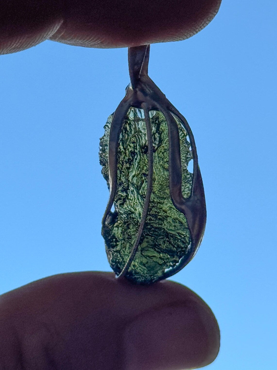 Moldavite pendant, 2.9g, Nesměň