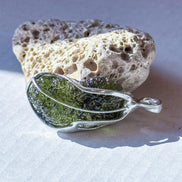Olive green Moldavite Pendant, Nesměň, 2.90g