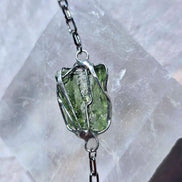 Moldavite Rhodium Brass Bracelet, Marouškovo Pole, 0.83g