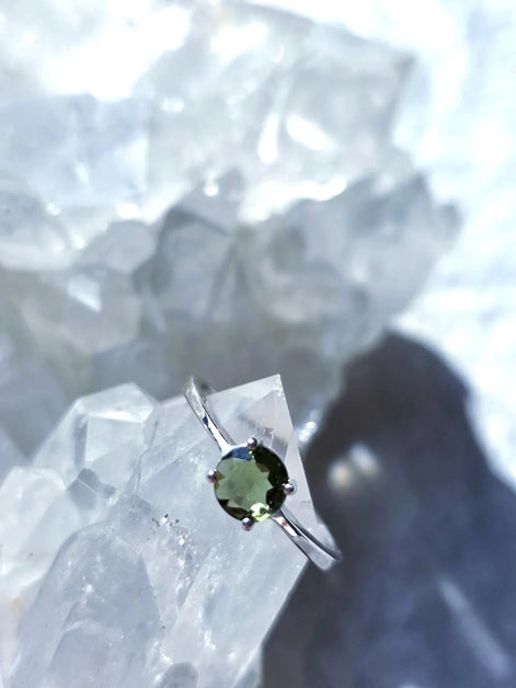 Faceted Moldavite Ring, Chlum, 0.25g