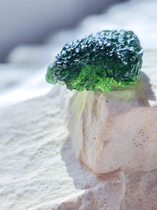Natural Moldavite Stone, Nesměň, 8g