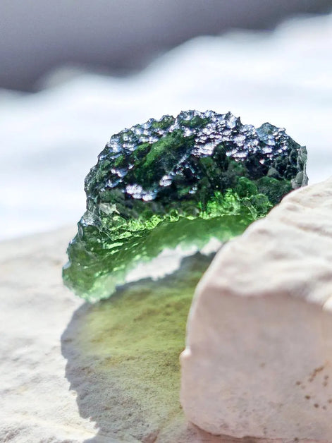 Natural Moldavite Stone, Nesměň, 8g