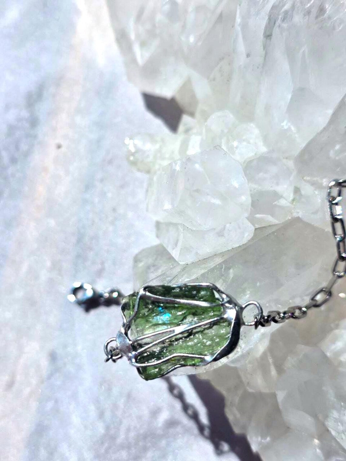 Moldavite Rhodium Brass Bracelet, Marouškovo Pole, 0.83g