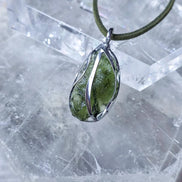 Olive-Green Moldavite Pendant, Vrábče, 2.90g