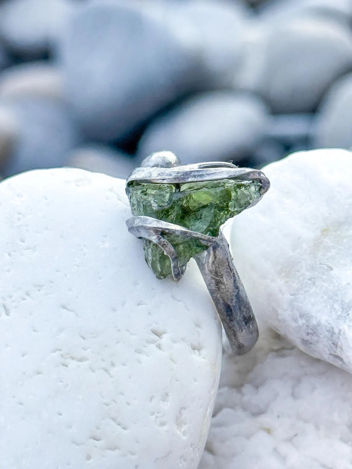 Sculptural Moldavite Ring, Chlum, 0.70g