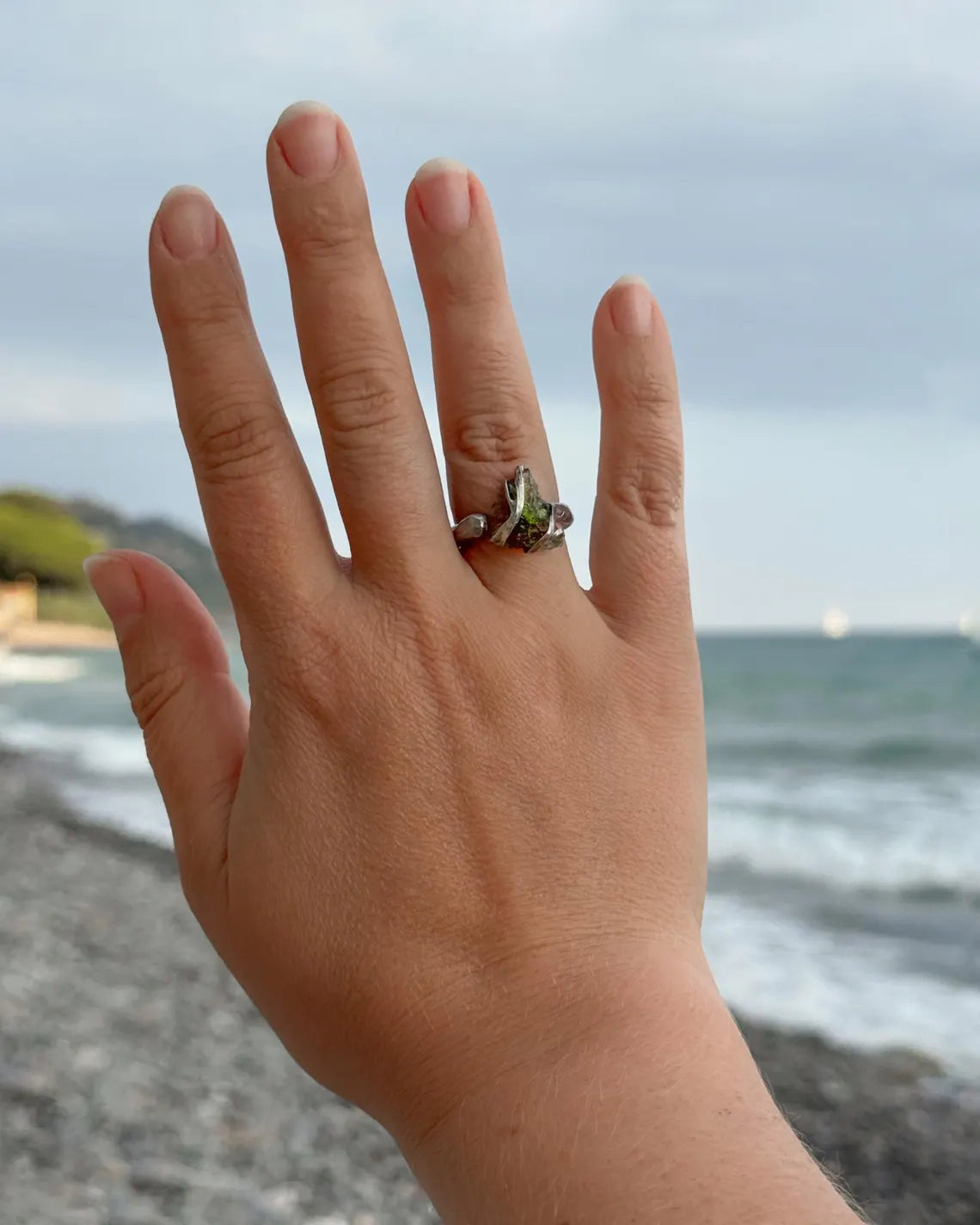 Sculptural Moldavite Ring, Chlum, 0.70g