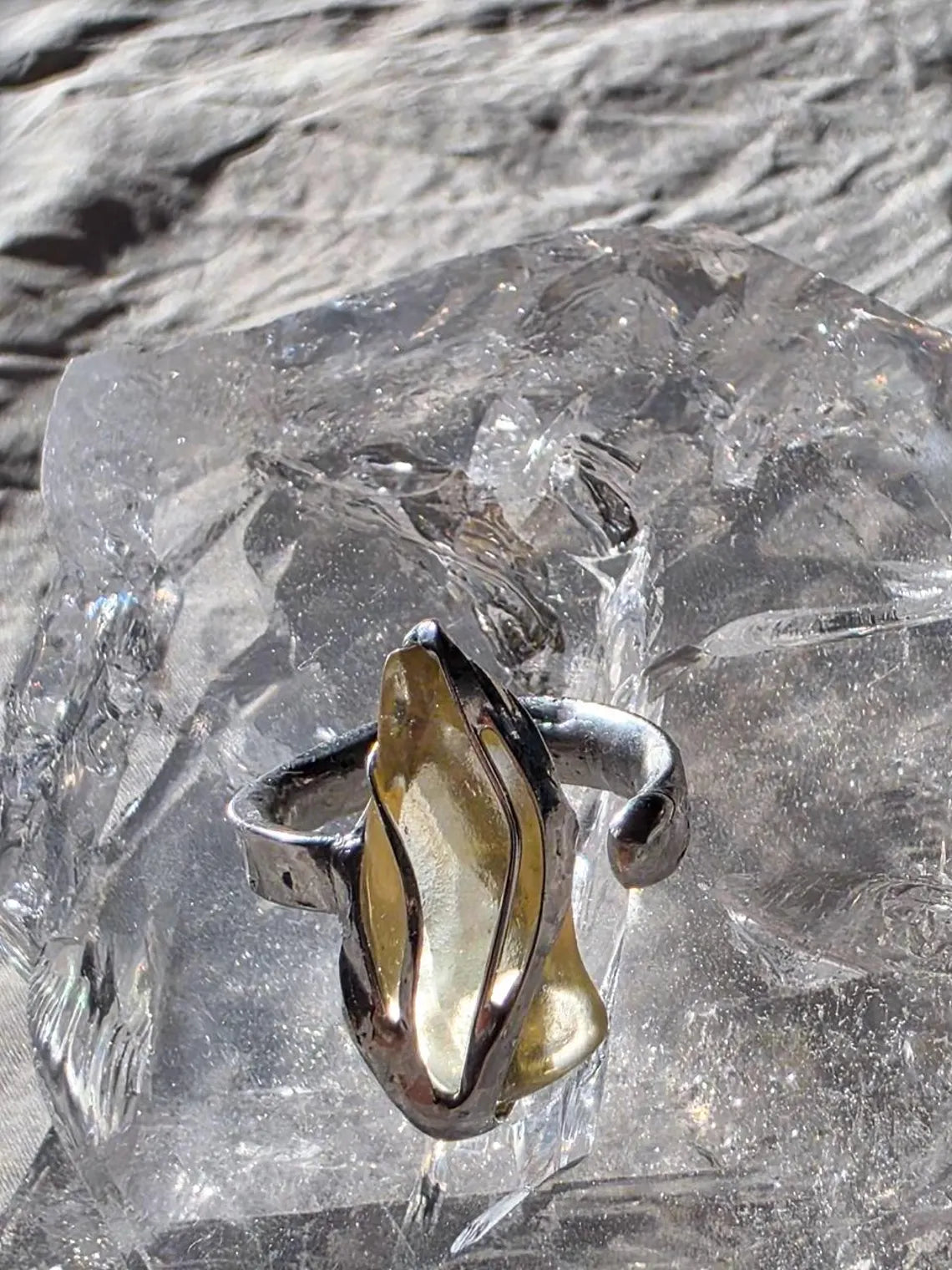 Libyan Desert Glass Ring, 1.7g