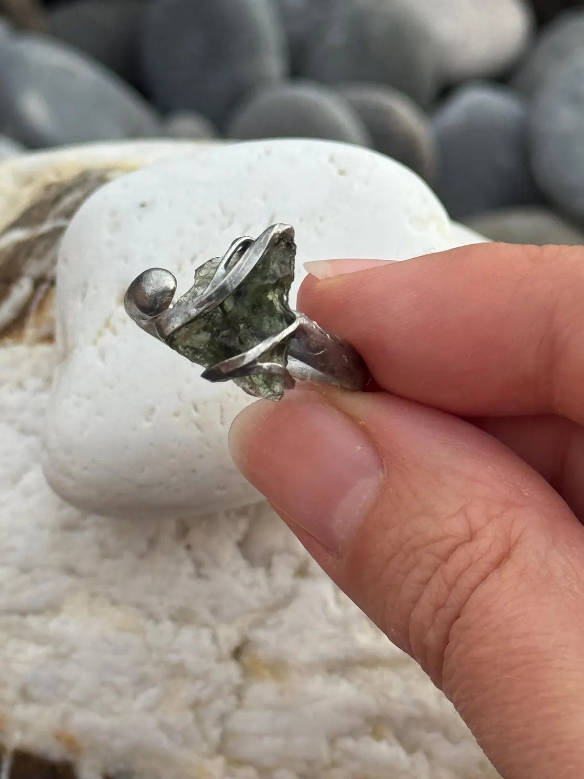 Sculptural Moldavite Ring, Chlum, 0.70g