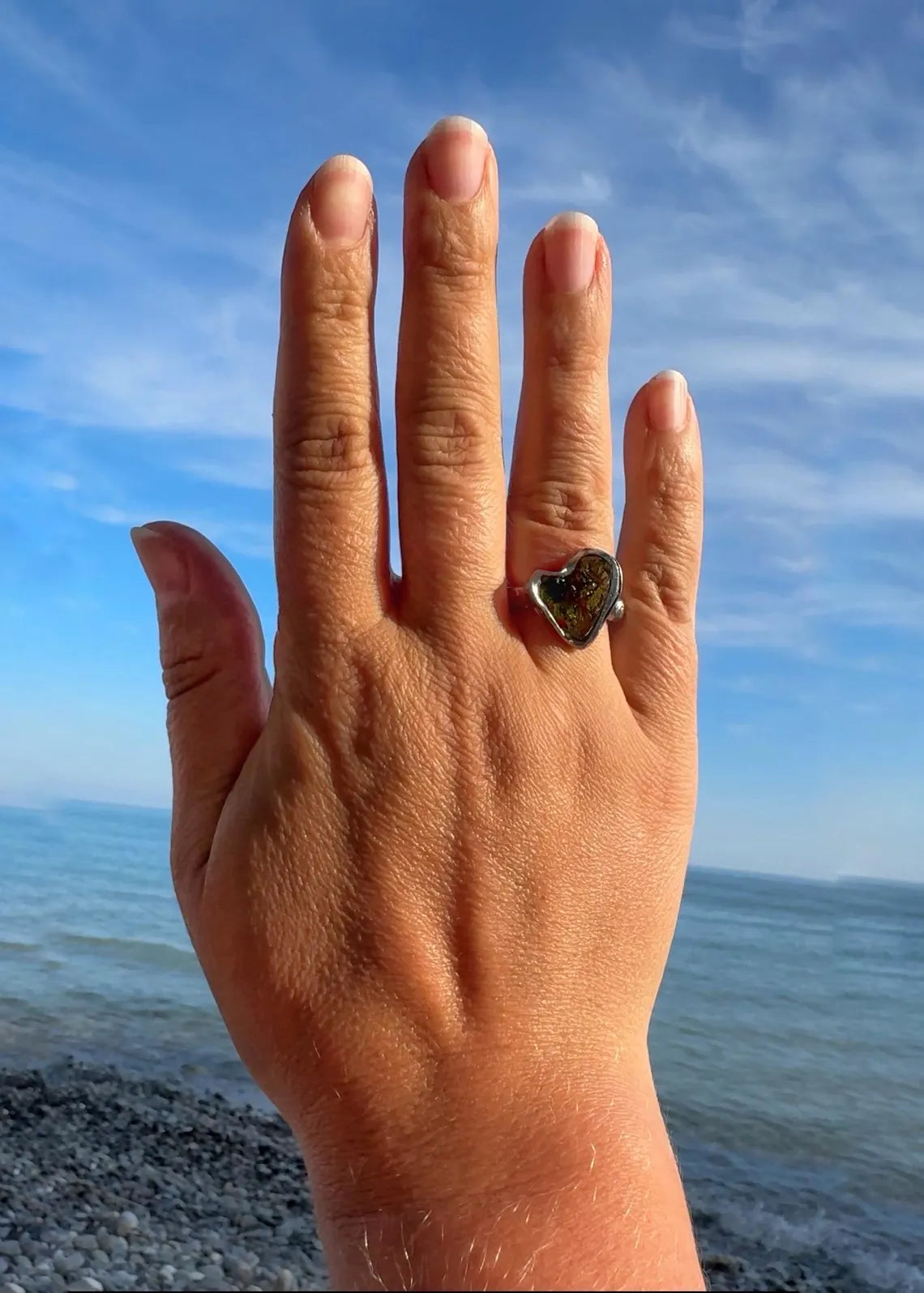 Moldavite Heart Ring, Nesměň, 0.94g