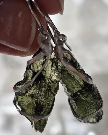 Raw Moldavite earrings with 2.31 g natural Moldavites from Vrábče in handcrafted tin alloy settings