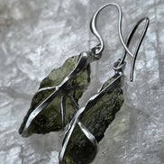 Raw Moldavite earrings with 2.31 g natural Moldavites from Vrábče in handcrafted tin alloy settings