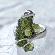 adjustable ring with a genuine 1.77 g raw moldavite from Nesměň in a lead-free tin setting